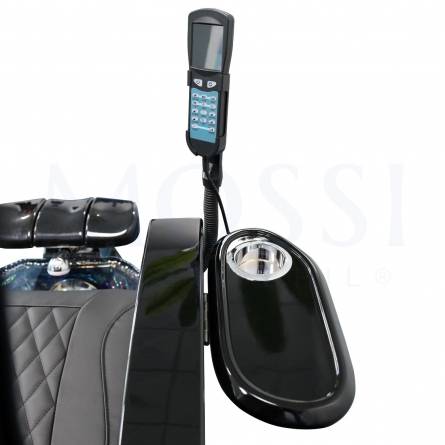 detalhe do comendo e do tabuleiro para apoio de braço